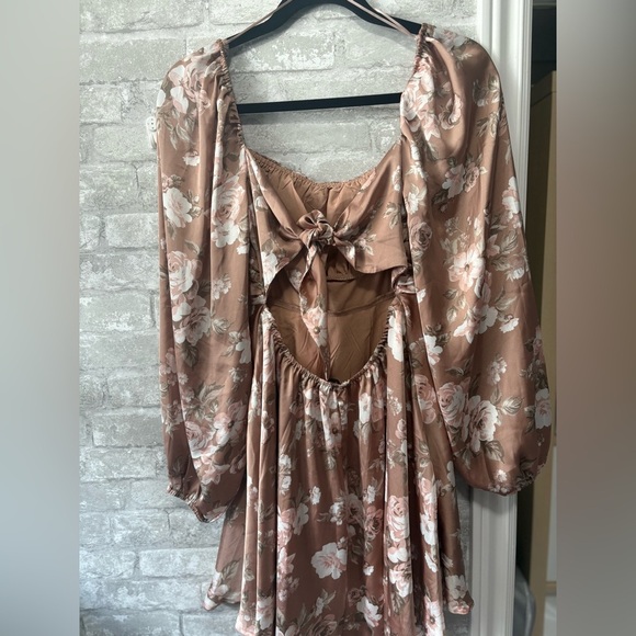 Dress size Small - Floral Brown Women's dress - just beautiful spring dress - Picture 4 of 5